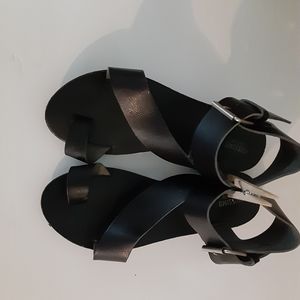 Mossimo black gladiator sandals size 7